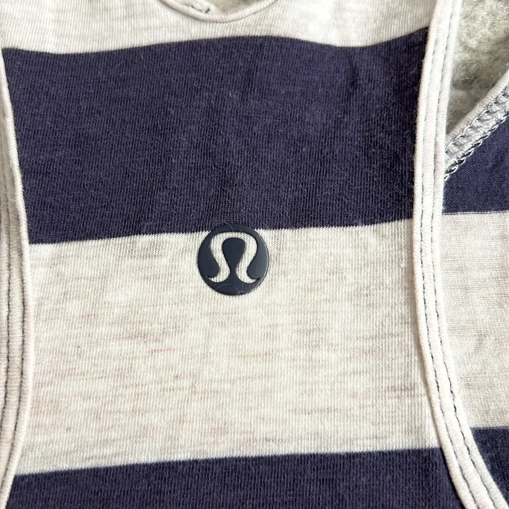 Lululemon tank top